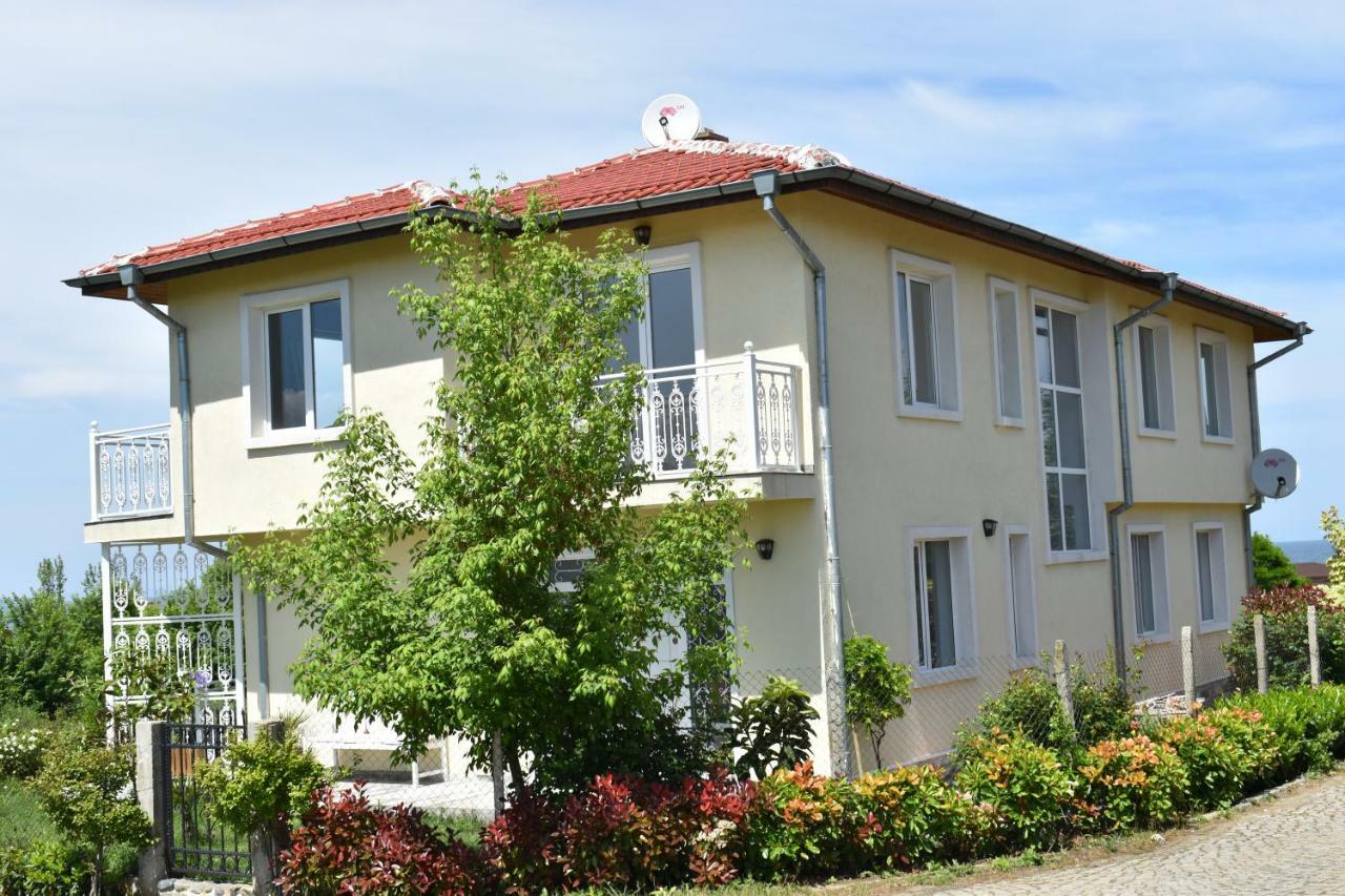 Синя Луна Lozenets Exterior foto